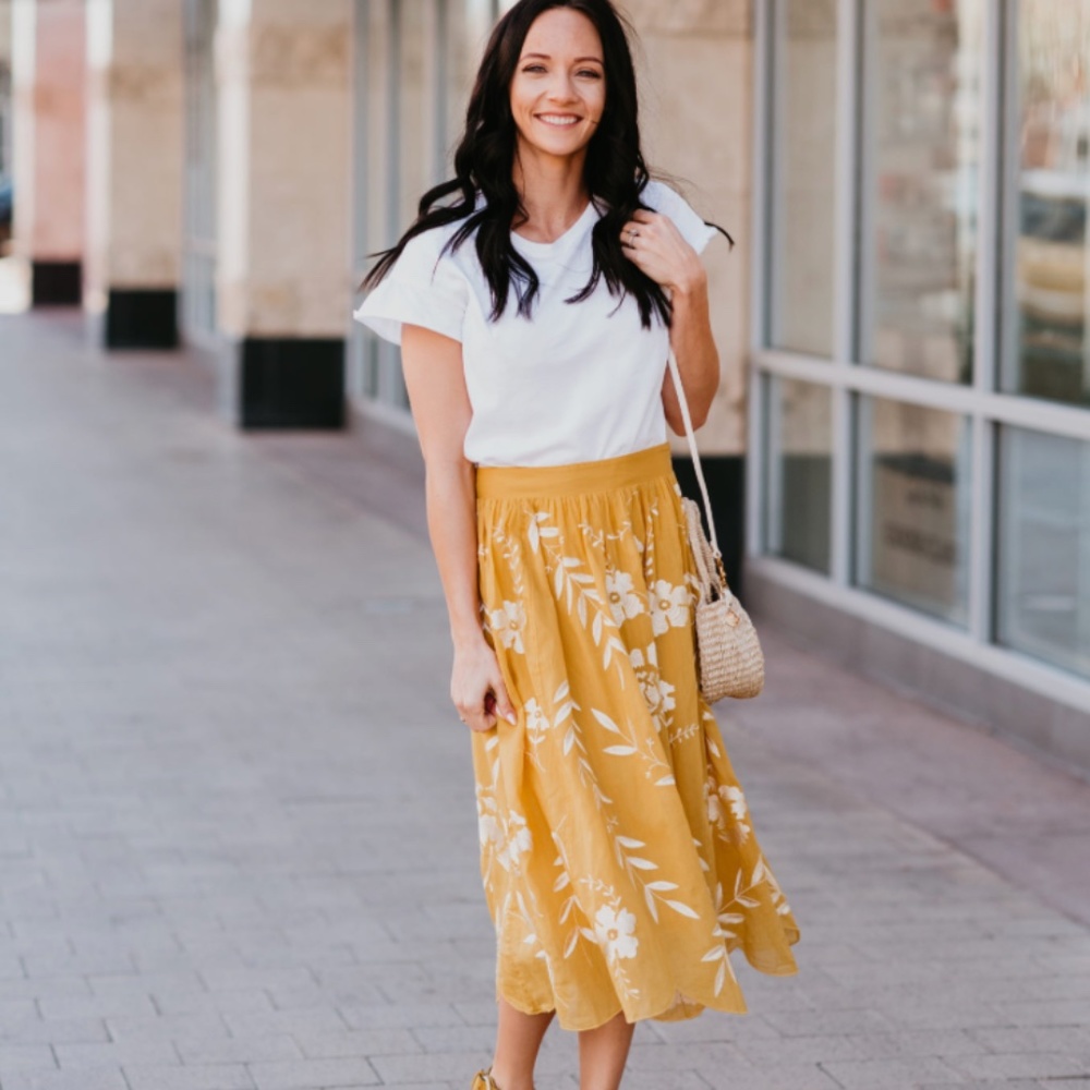 Anthropologie/Maeve Embroidered Skirt, Size Medium